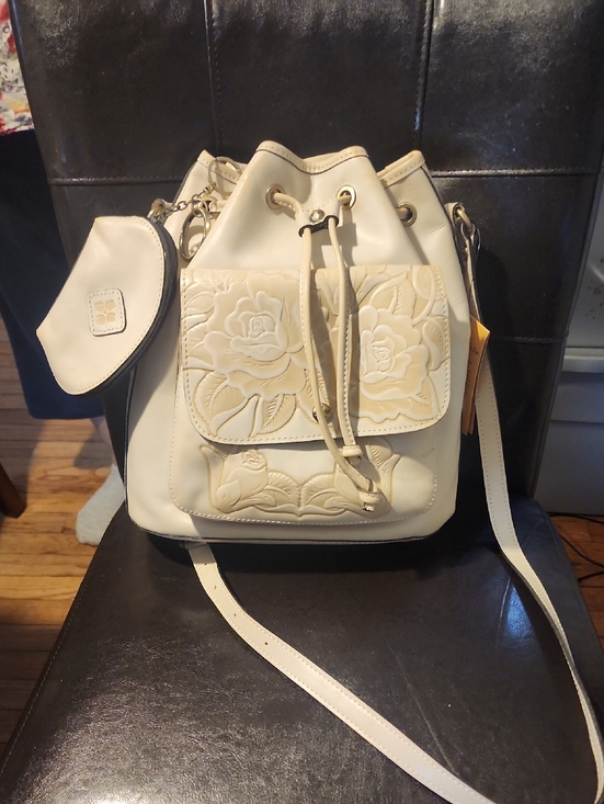 Patricia Nash Handbags - Patricia Nash Cream Floral Embossed Drawstring Crossbody Bag